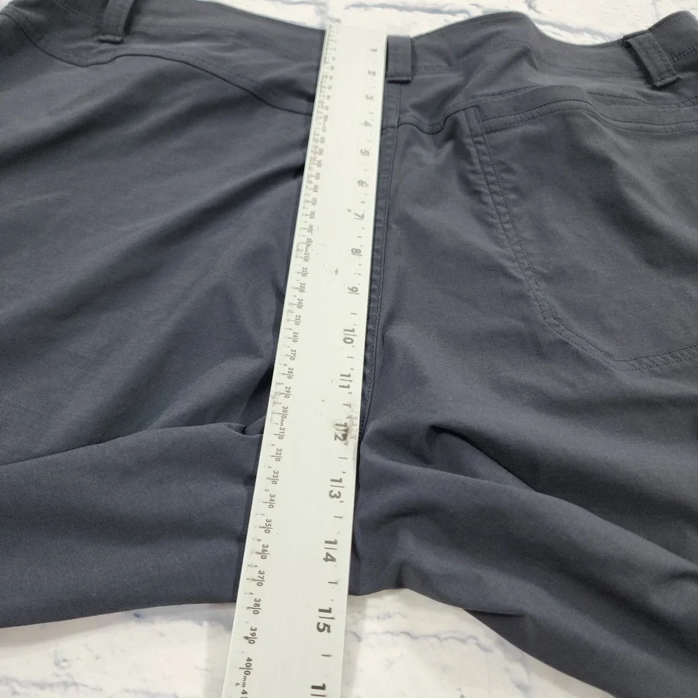 Under Armour MENS SIZE 38 Fish Hunter Cargo Shorts Black 1304649 UPF 30 10" - Picture 10 of 14